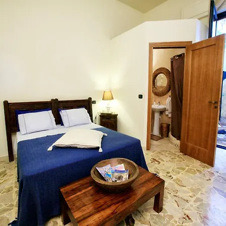 Kalinikta Panzió Locri